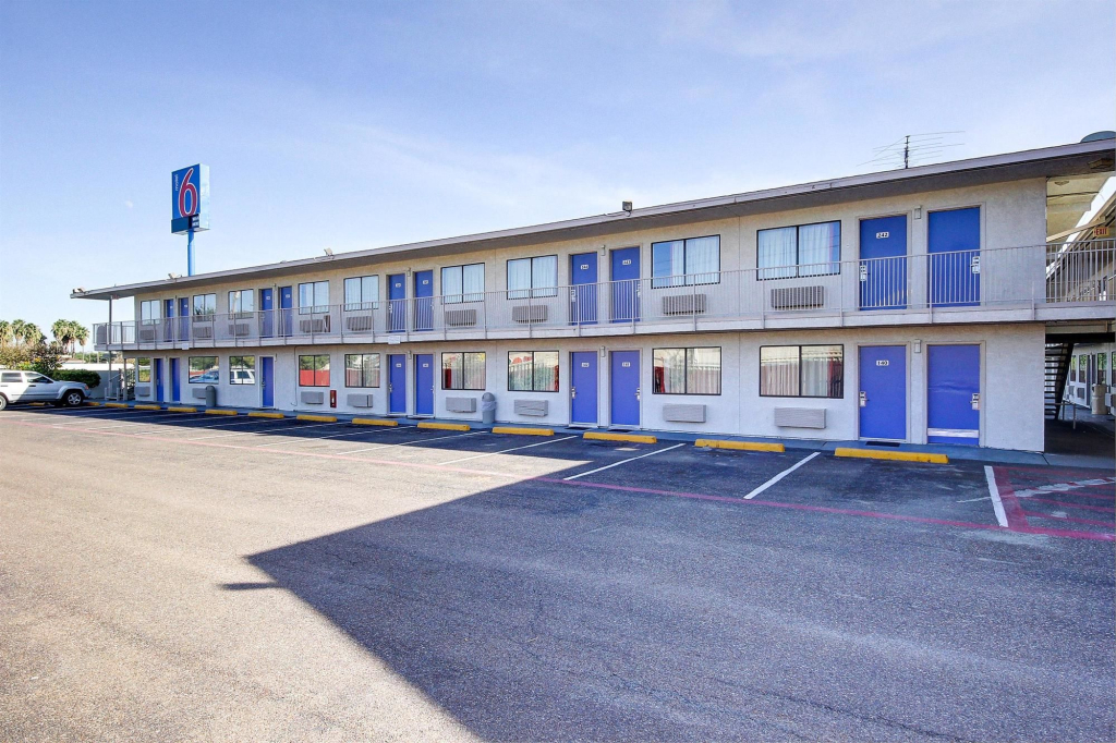 Motel 6-Laredo, TX - South