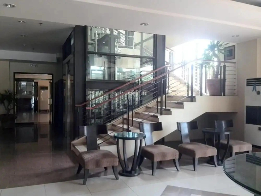 Hotel Ariana & Restaurant