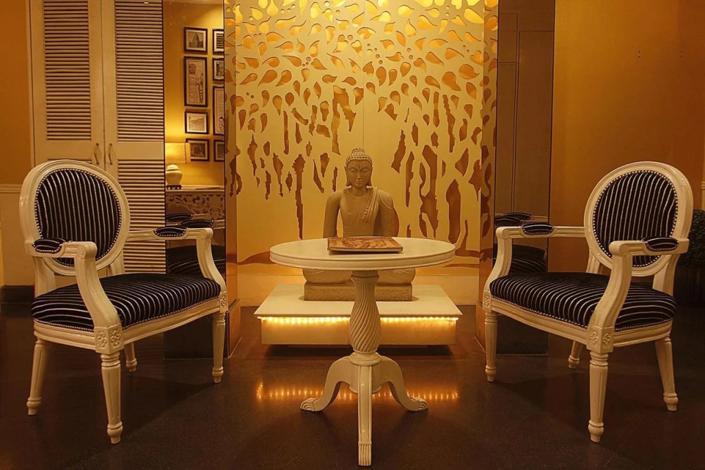 Hotel Ajanta Juhu near Juhu Beach