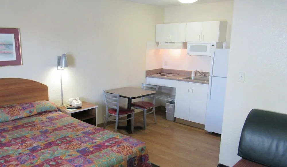 Intown Suites Extended Stay Nashville TN - Bellevue