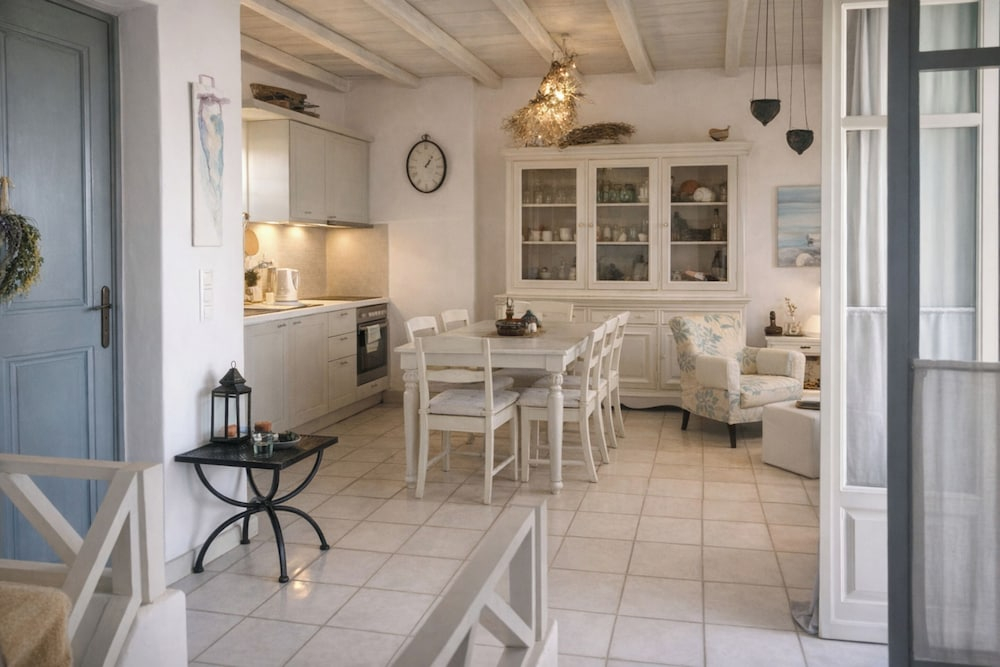 Villa Kohyli by Mediterà