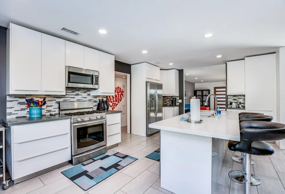 Pajaro 1040 Home - 4 Br home by RedAwning