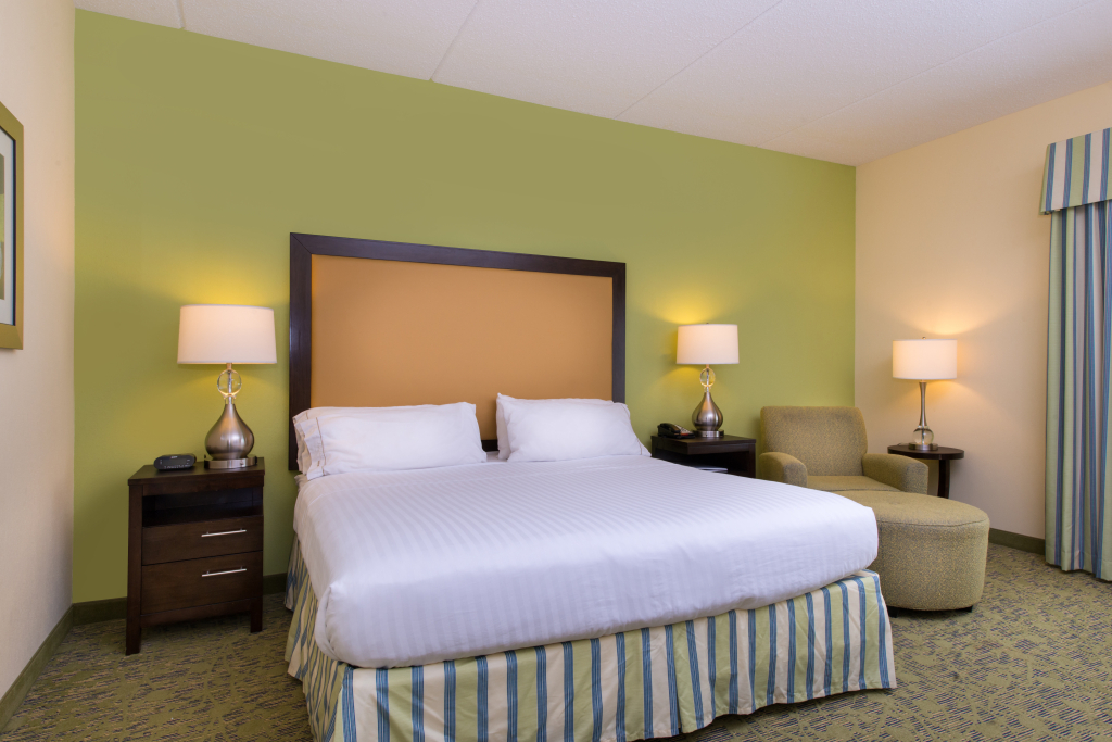Holiday Inn Express and Suites Dickson City by IHG