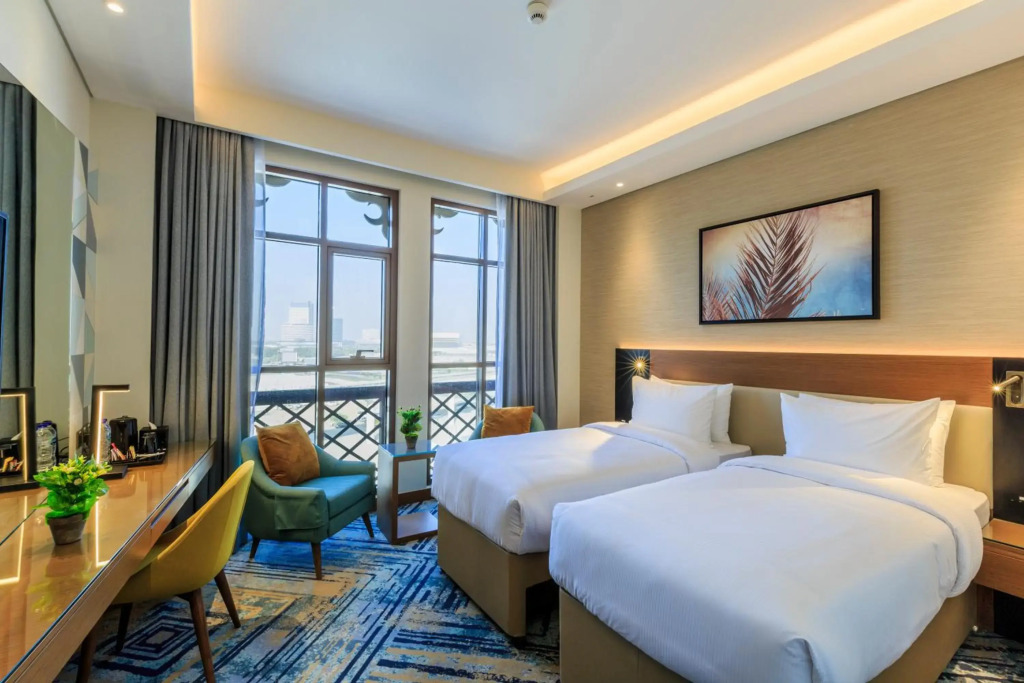 S19 Hotel-Al Jaddaf Metro Station