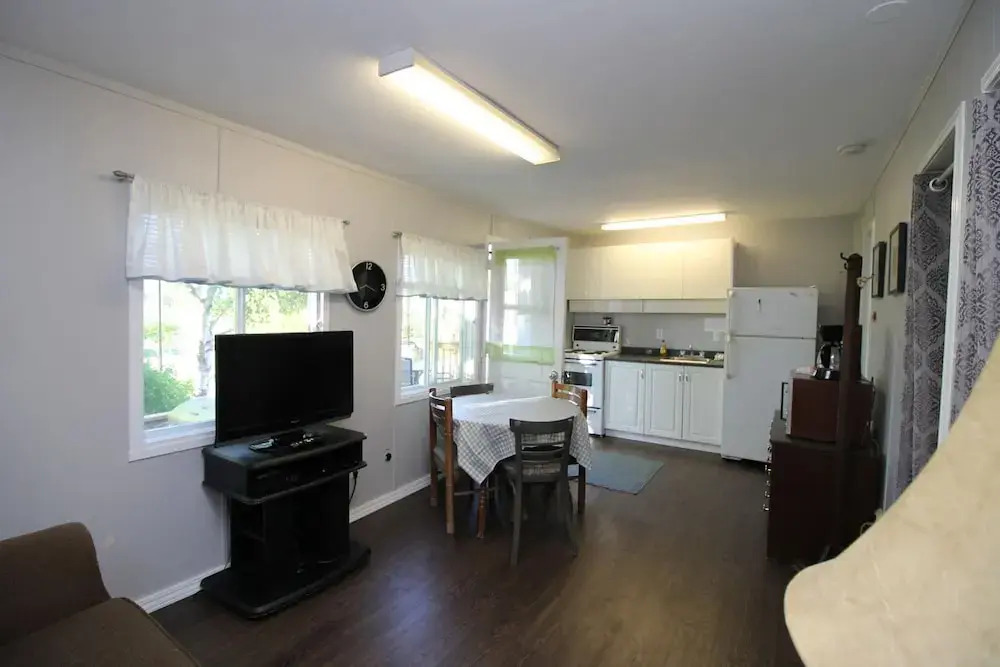 2 Bdrm Country Cottage 4 - Rosewood Cottages