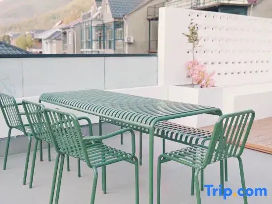 No. 73, Xiwuli · Moganshan French Light Luxury Courtyard Family-friendly Boutique Accommodation