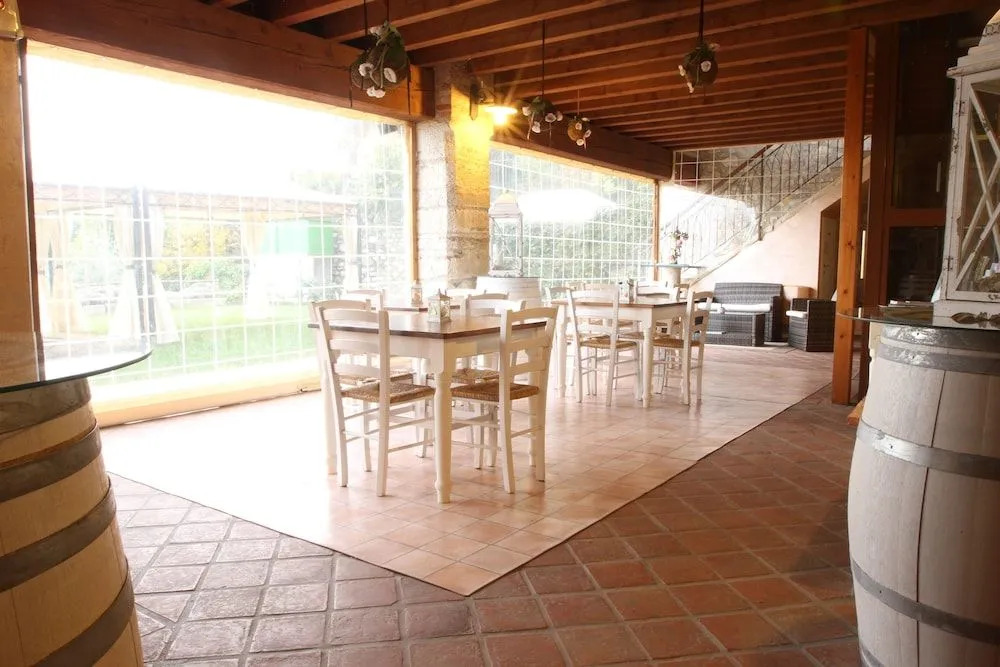 Agriturismo Cascina Crocelle - Lake View and Heated Pool