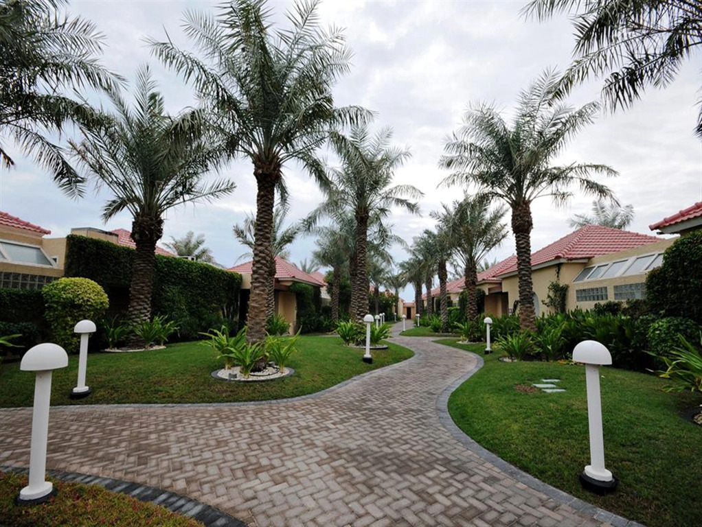 AlBander Hotel & Resort