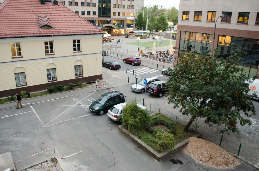 Goodnight Warsaw Apartments