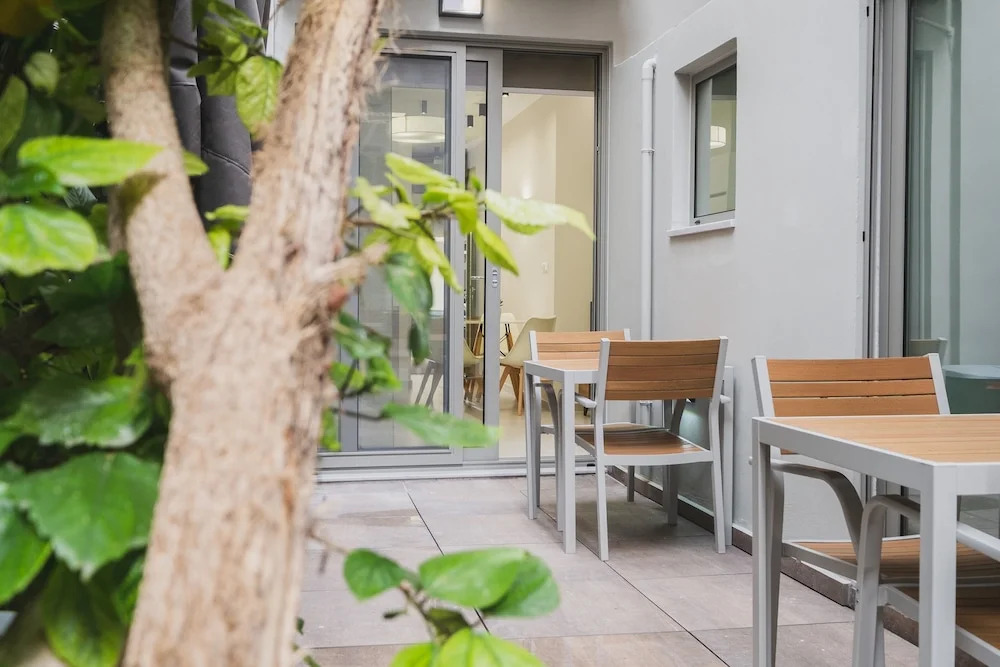 Central Apartment 1 near Old Town & Bus Station