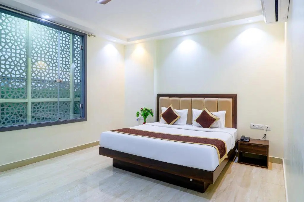 FabHotel The Premium Suits