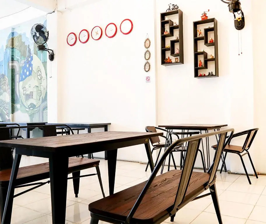 Hotel O Monalisa Residence And Cafe