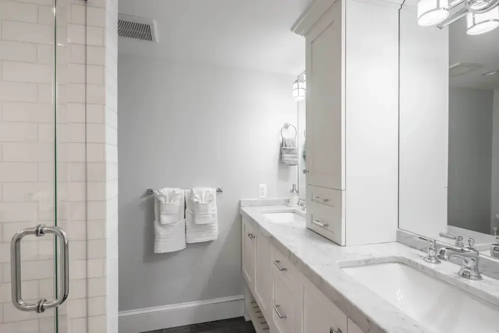 Brooke House In The Heart of Downtown w/ Patio