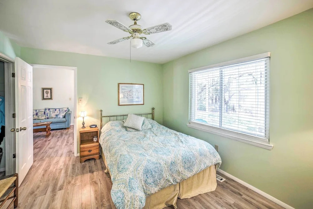 Oak Island Home w/ Yard < 1 Mi to the Beach!