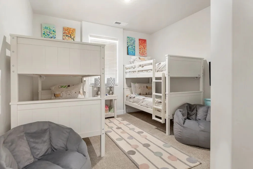 Rock Canyon Oasis 4 Bedroom Home by RedAwning