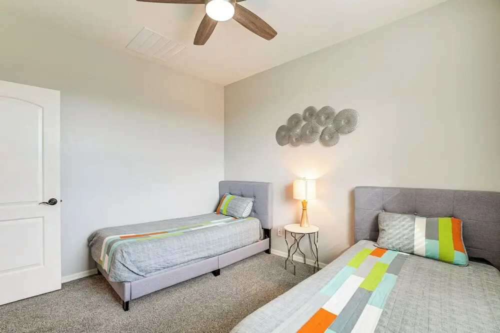 Pool, Views & Ample Space! Sunny Goodyear Retreat