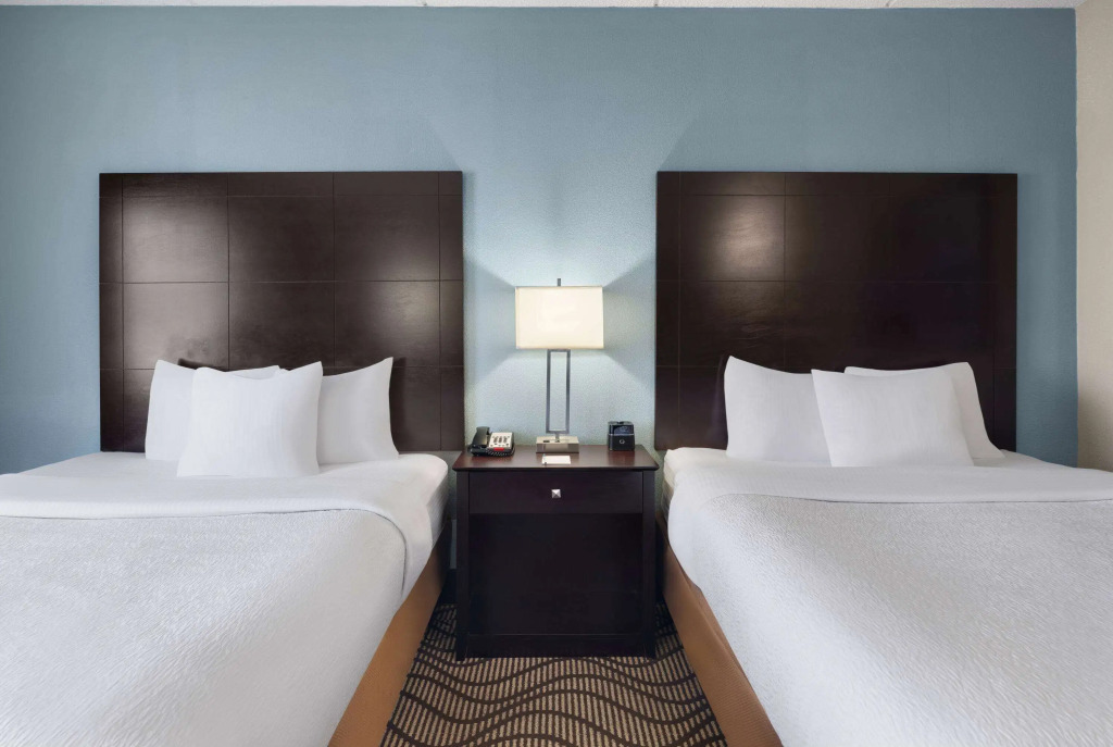La Quinta by Wyndham Knoxville Airport