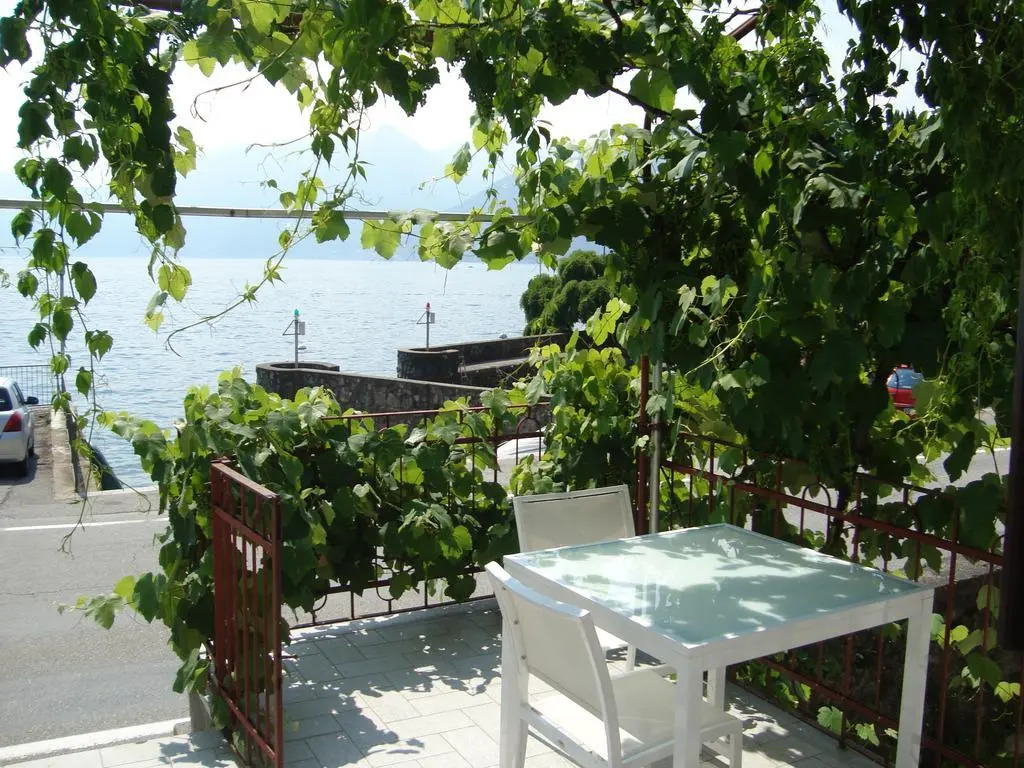 Casa La Vigna by Villa Porta Collection