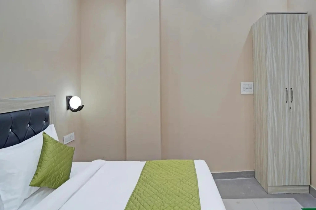 Hotel Green Chilly