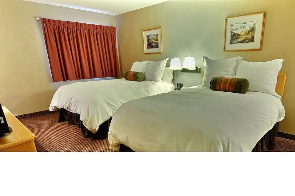 Whitewater Inn