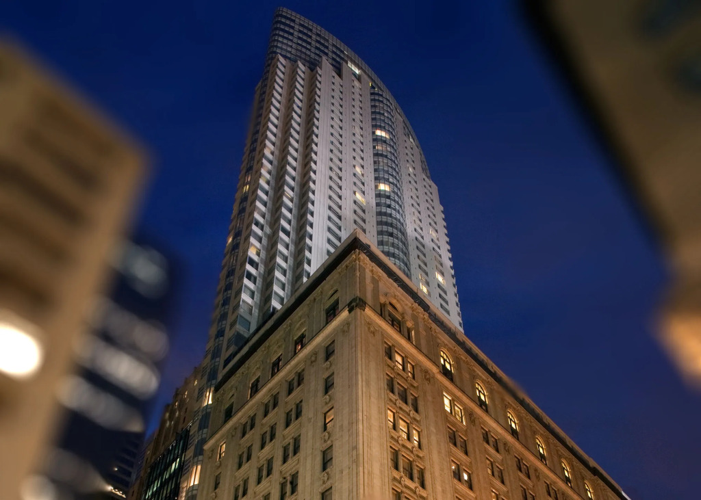 One King West Hotel and Residence