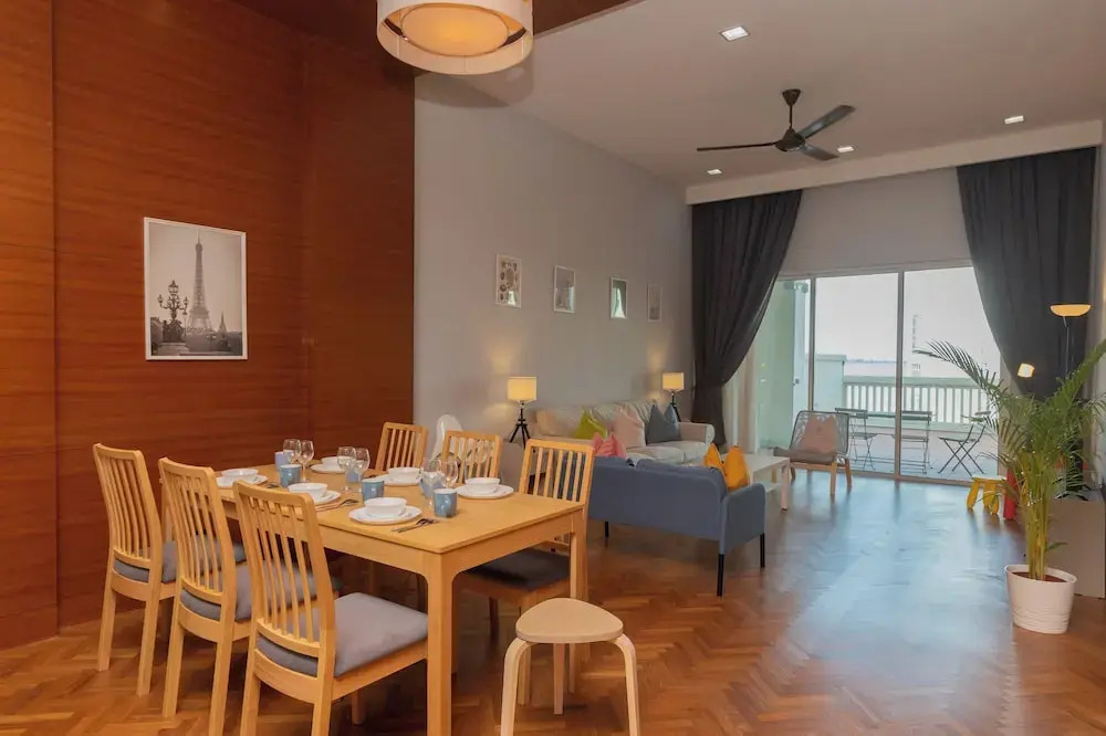 The Suites at Waterside Straits Quay by Plush