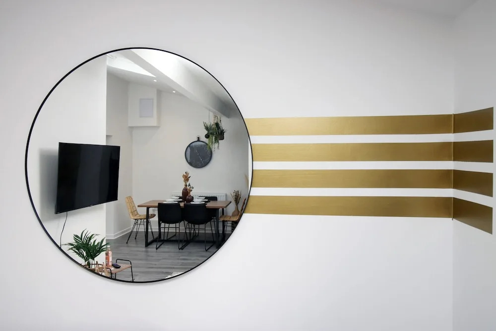 Minister House Apt 1 by Tŷ SA