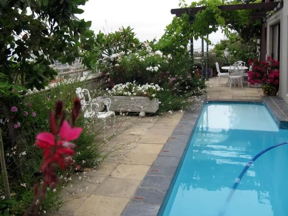 123 Ocean View Drive Apartment
