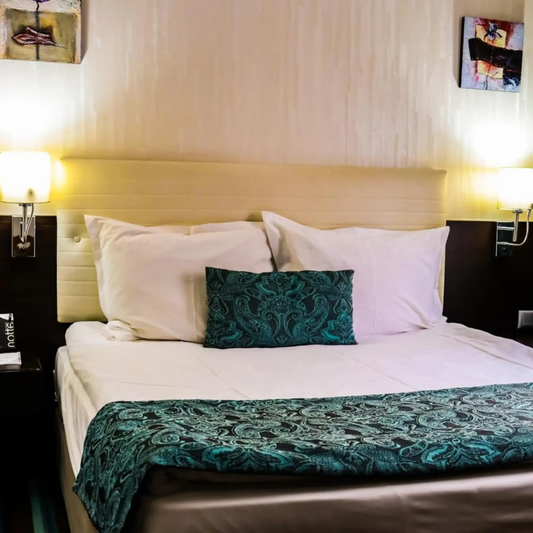 Notte Hotel