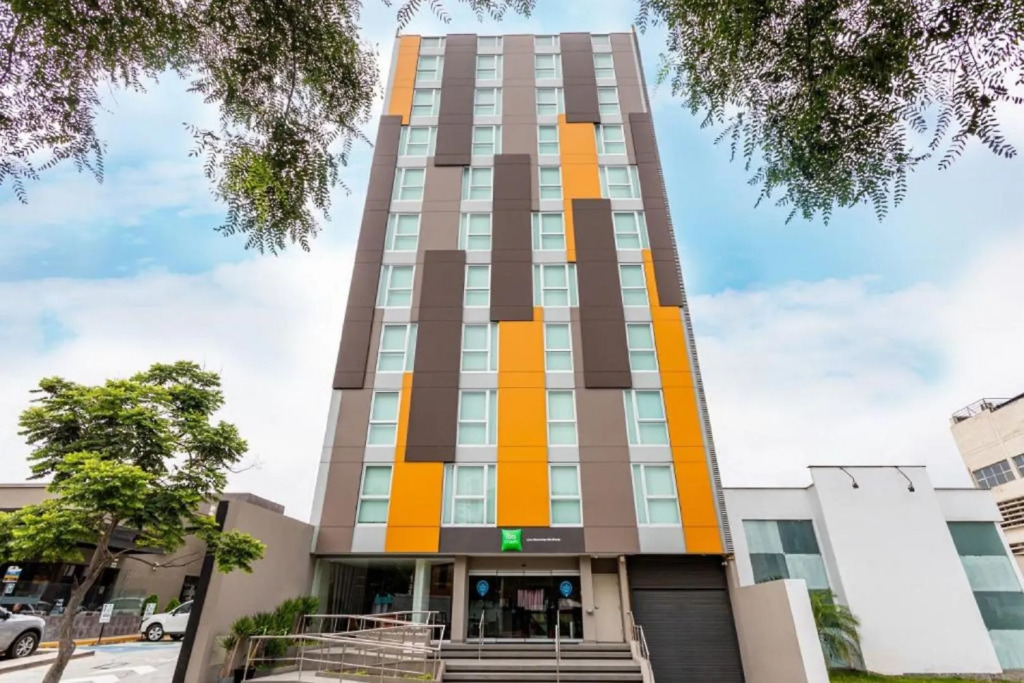 ibis Styles Lima Benavides Miraflores