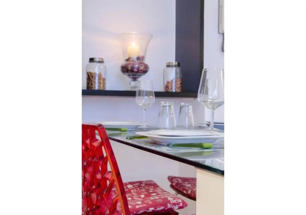 ALTIDO Elegant 1 BR Apt moments from the Sea