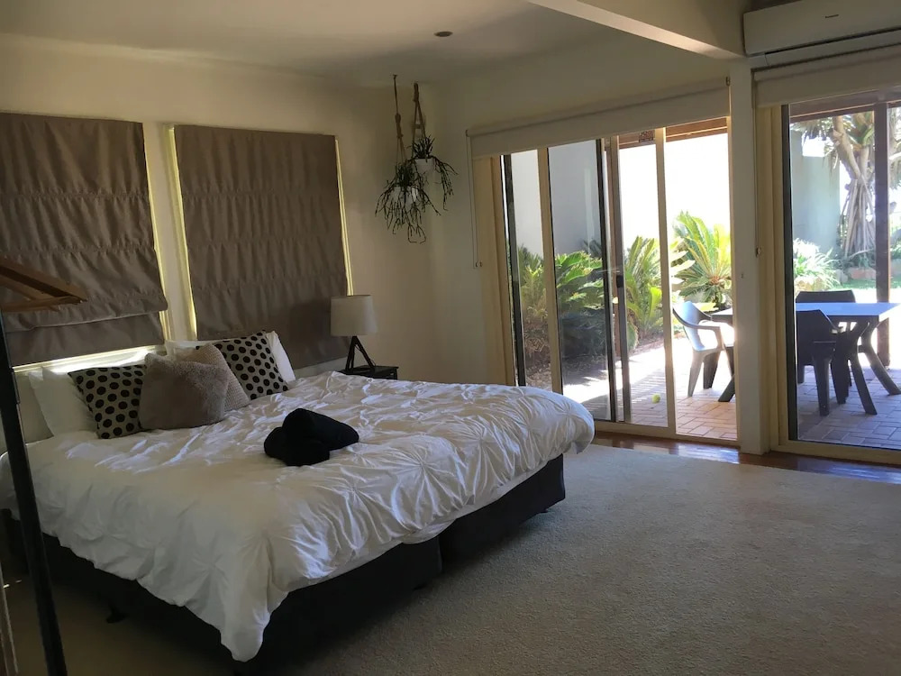 True Beachfront Family Holiday Home
