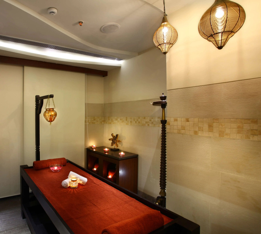 Mahagun Sarovar Portico Suites