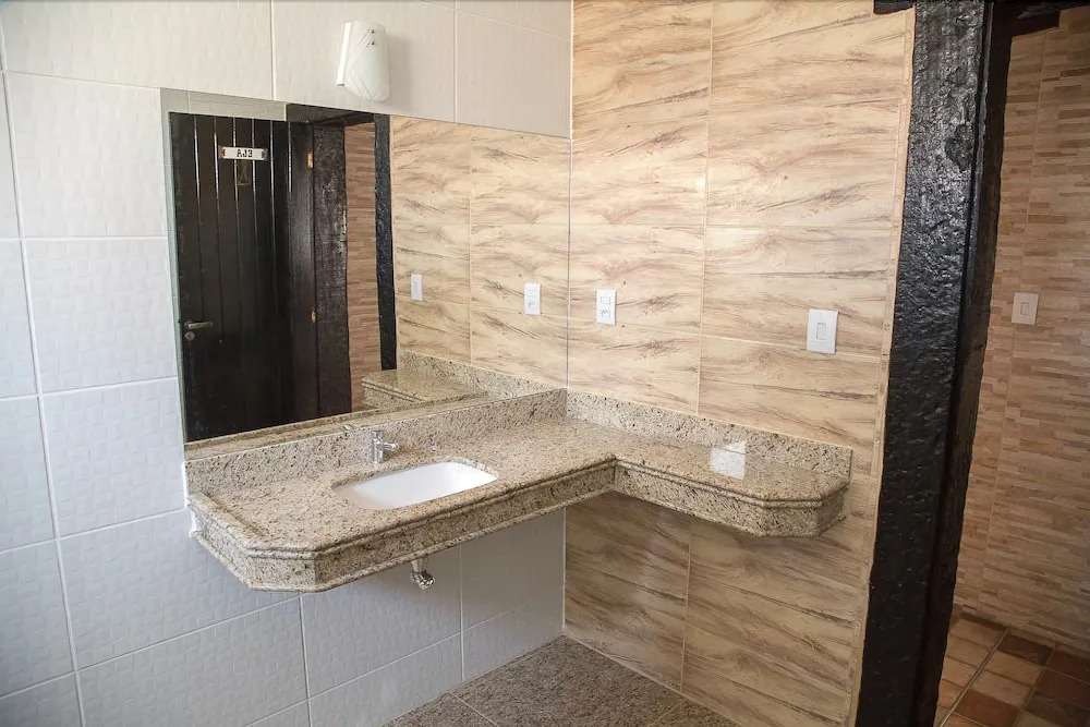Hotel e Pousada Dona Lídia