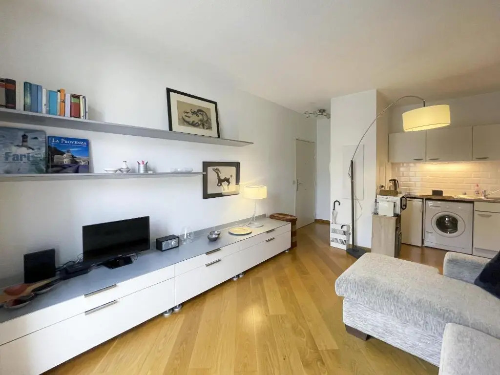 BH - PALAIS MAGNAN - Lux 4 Pers. WiFi. Clima. LENVAL