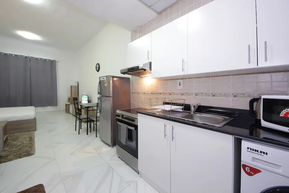 Studio Apartment in Palace Tower 2