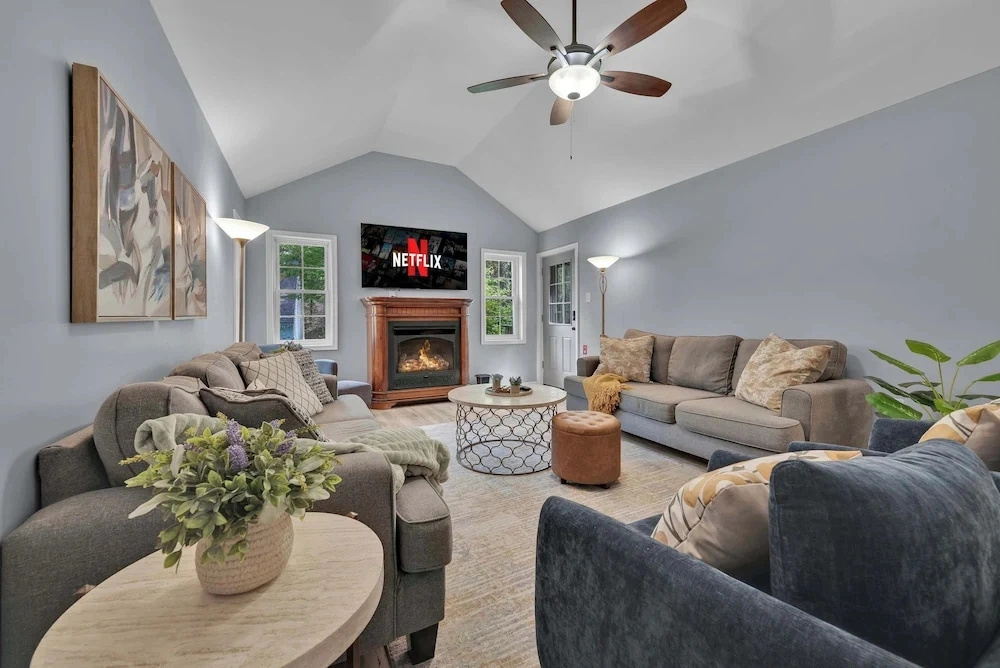 Hot Tub Game Room Firepit Arrowhead Family