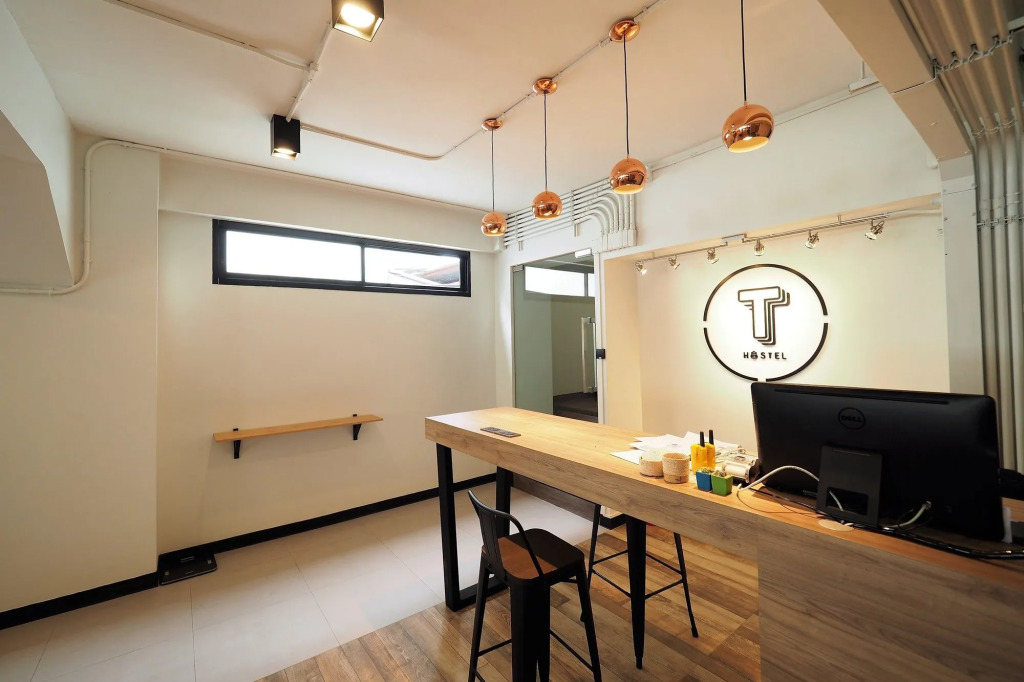 T Hostel @ Victory Monument