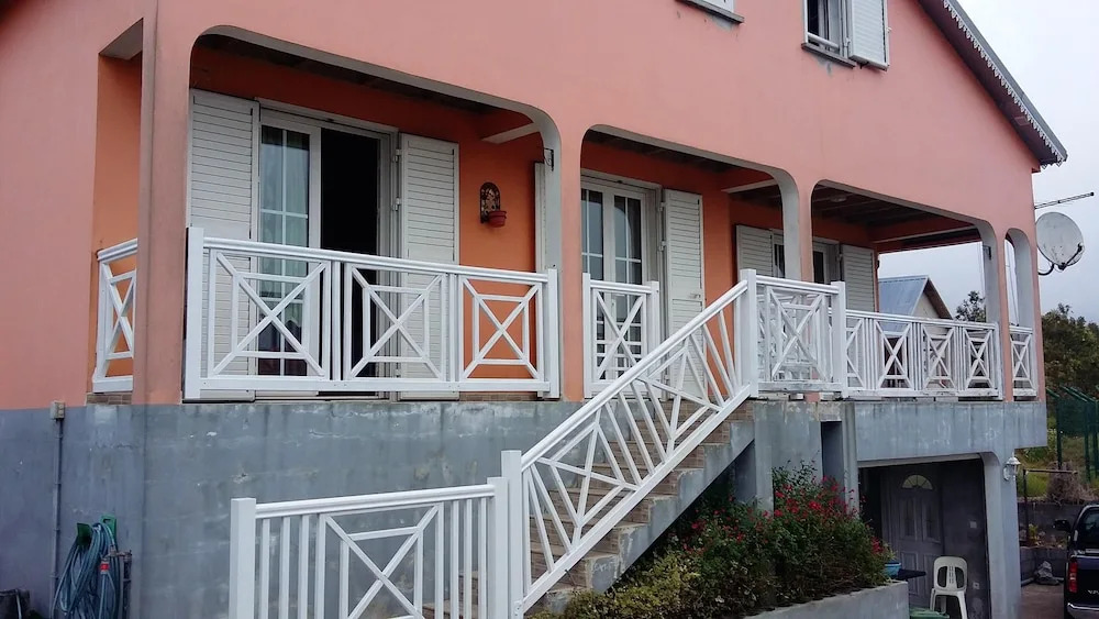 House with 5 Bedrooms in la Plaine Des Cafres, with Wonderful Mountain View, Enclosed Garden And Wifi - 15 Km From the Beach
