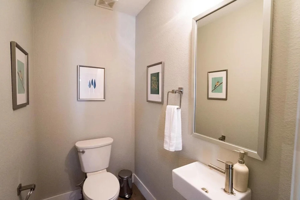 Mile High Lifestyle Townhome in Golden Triangle Rooftop Views