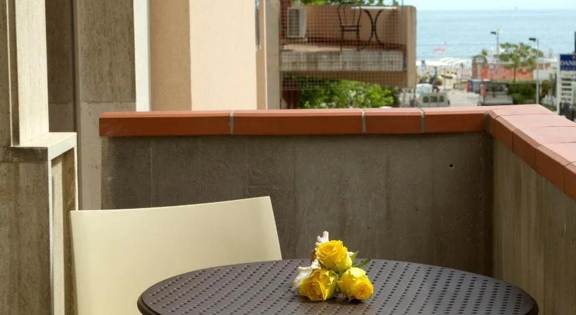 Hotel Clara