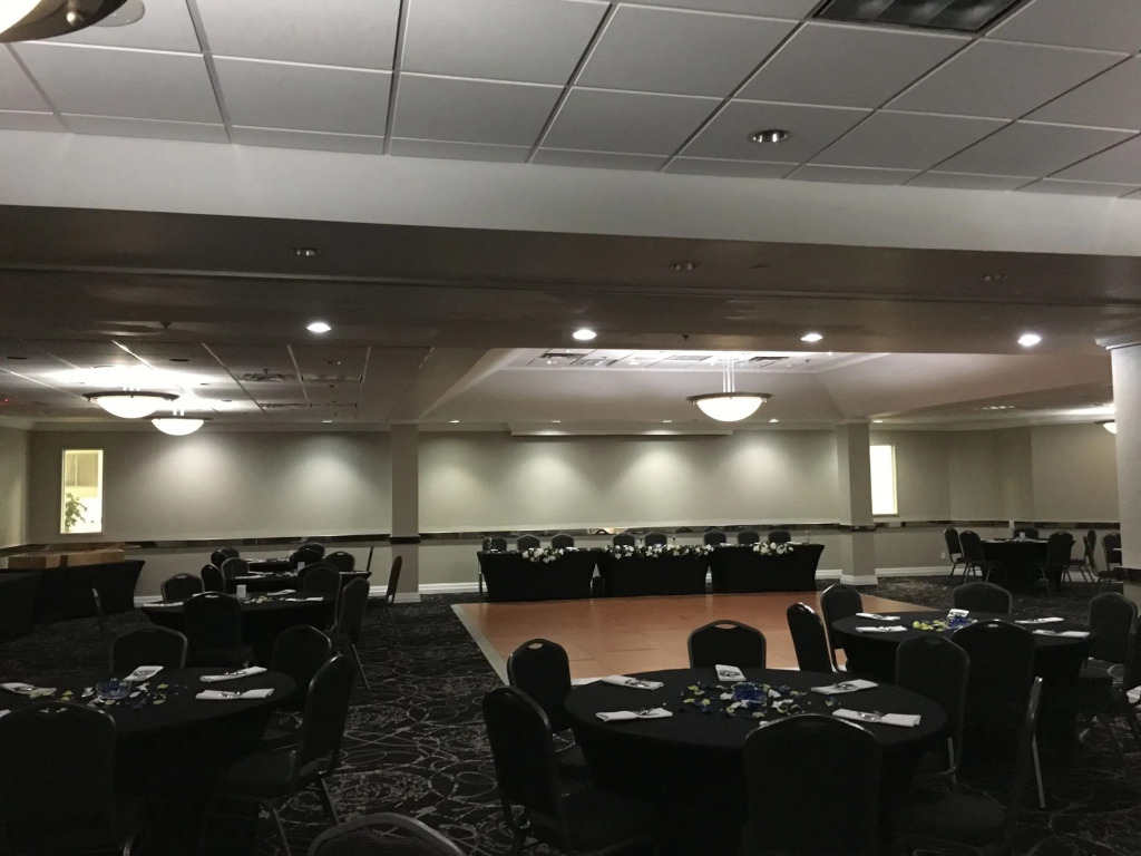 Clarion Inn Des Moines Airport