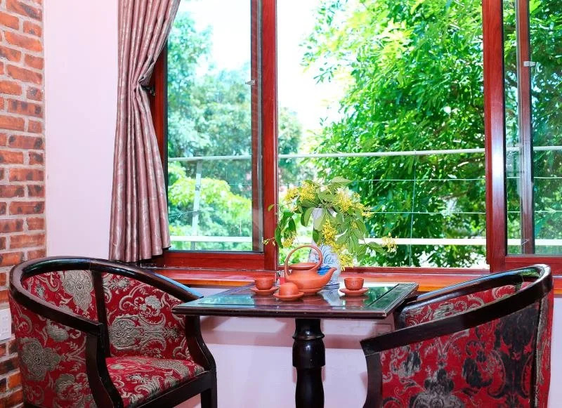 Ho Nui Dinh Hotel
