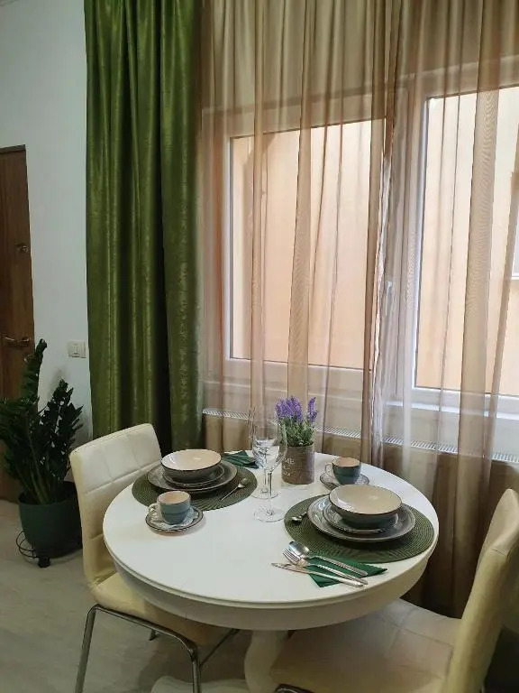 Luk's Central Residence