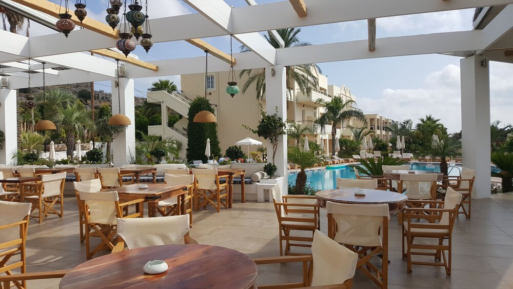 Pefkos Blue Hotel