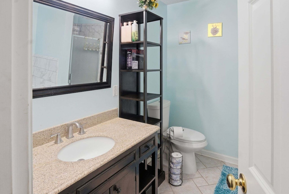 3br Savannah Home Sleeps 5 Near Historic District 3 Bedroom Home