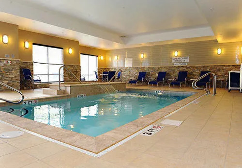 Fairfield Inn & Suites Slippery Rock