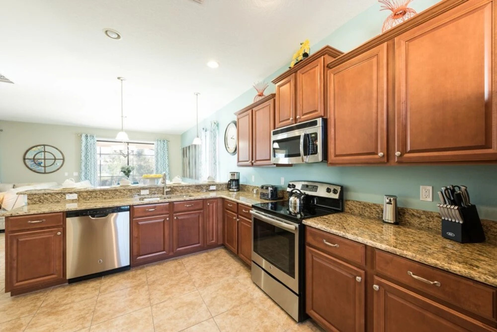 1401 Moonvalley Drive