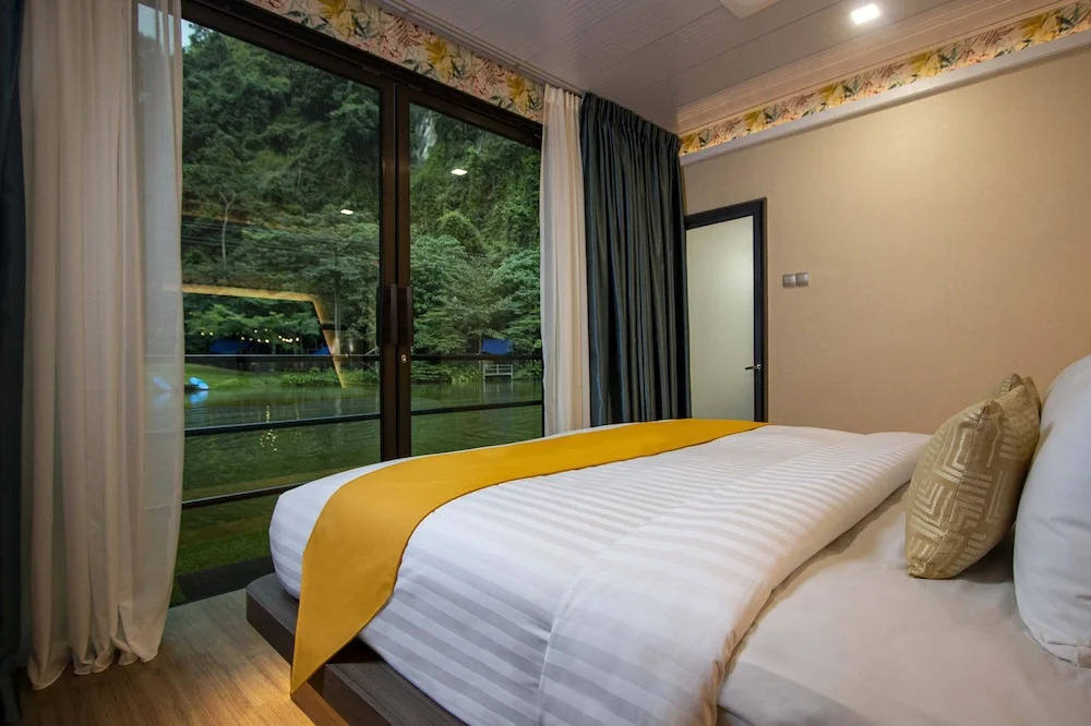Airport Guesthouse