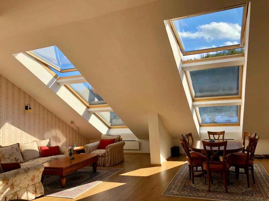 LAVISH PENTHOUSE - 2 en-suite bedrooms & SPA
